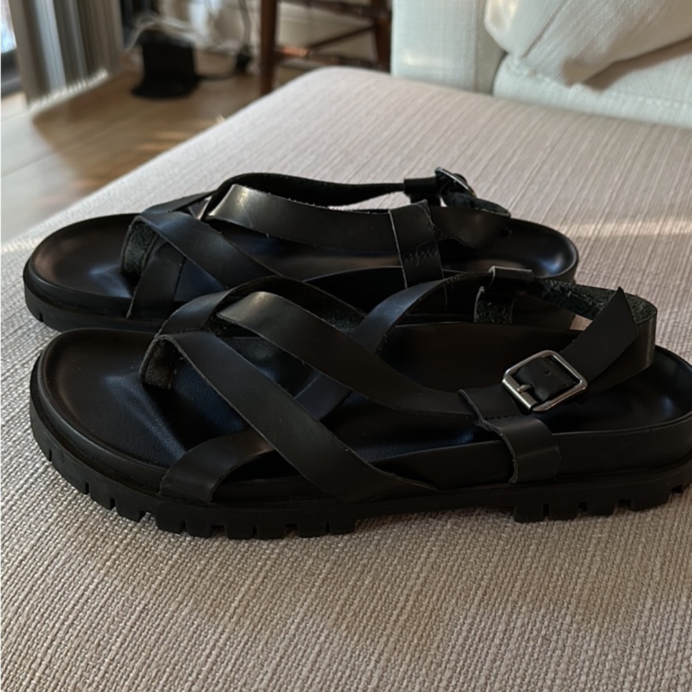 Mia Sandals!